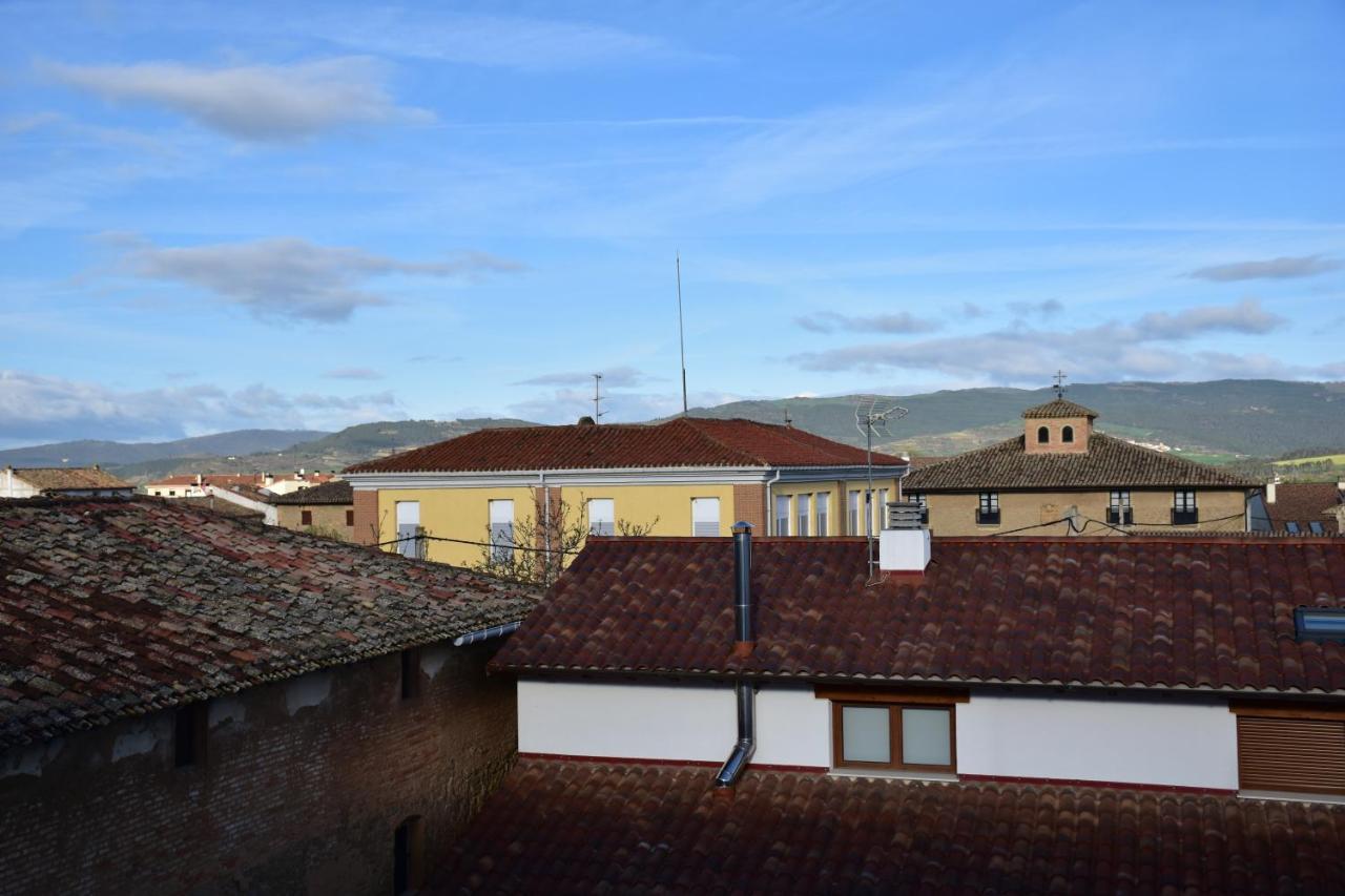 Casa Raichu Bed & Breakfast Obanos ภายนอก รูปภาพ