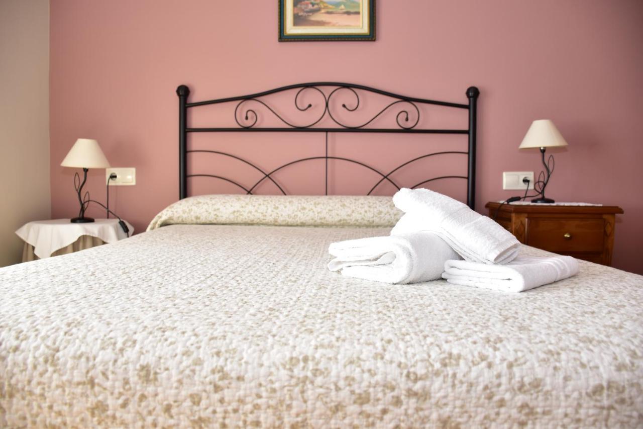 Casa Raichu Bed & Breakfast Obanos ภายนอก รูปภาพ