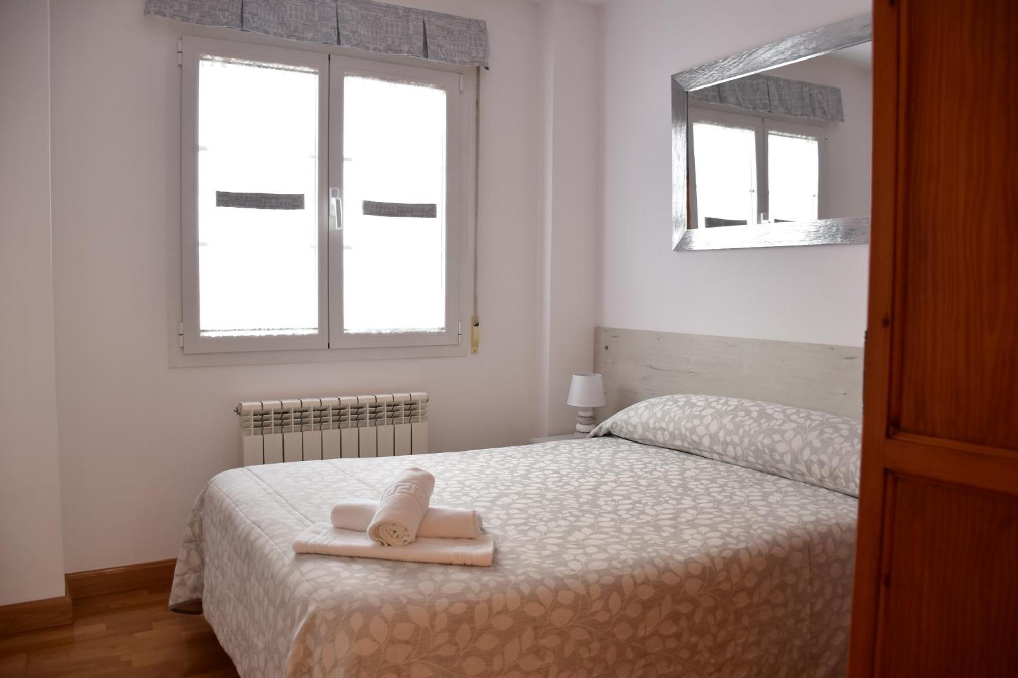 Casa Raichu Bed & Breakfast Obanos ภายนอก รูปภาพ
